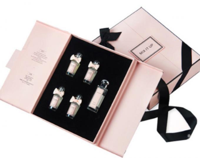 C1S C2S Bao bì lăn tinh dầu Hộp quà có thể gập lại với ruy băng Eva Foam 2